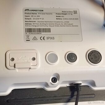 Solární panel na rtk stanice mammotion - 4