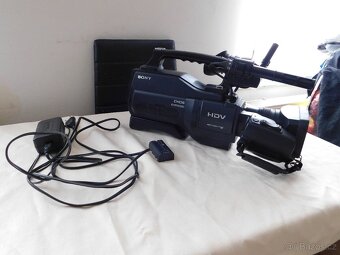 Digitální videokamera Sony HVR-HD1000E - 4