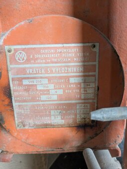 Stavební vrátek SVK 250 - 4