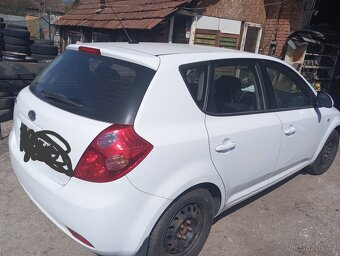 Prodám Kia Ceed - 4