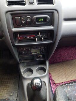 Mazda 323 BA - 4