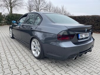 BMW 335i - 4