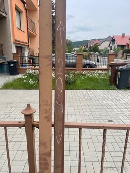 Garážové vrata dvoukřídlé - 4