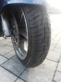 Suzuki Burgman 650 - 4