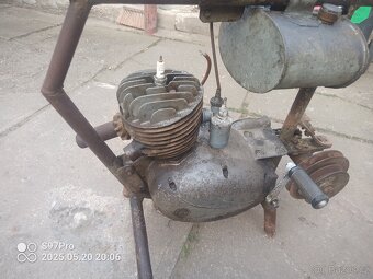 Motor ČZ 125 b - 4