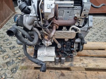 Motor 2,0 tdi 103kw Typ: CFH jako nový TOP - 4