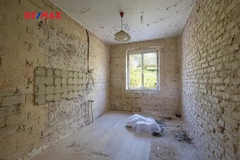 Prodej rodinného domu k rekonstrukci 102 m2, Aš - Mokřiny - 4