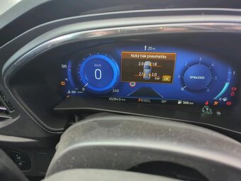 Ford Fokus combi 1.5 EcoBlue Titanium X 5/2023 naj 44 tkm - 4
