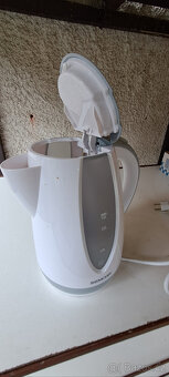 rychlovarná konvice Sencor 1,8 l - 4