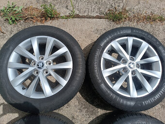 Škoda Octavia III - alu 6,5x16 et46 + letní 205/55/16 - 4