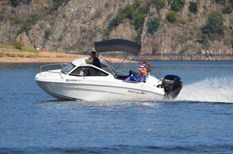 Nový motor. člun Remus 525ST + Mercury F 80 - 4