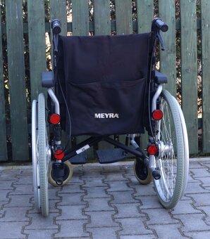 016-Mechanický invalidní vozík Meyra. - 4