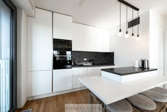 Pronájem krásného, světlého bytu 4+kk  116m2 plus zimni zahr - 4