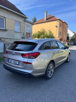 HYUNDAI I30 1.6 CRDi 81kW 2018 - 4