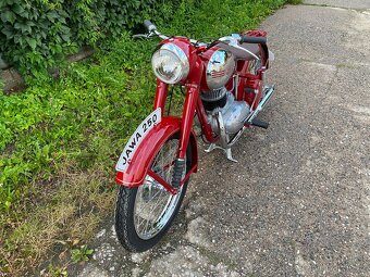 Jawa Pérák - 4