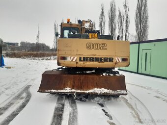 Liebherr 902 - 4