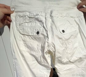 Prodám bílé dámské kalhoty - 4