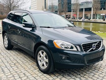 Volvo XC60 2.4 D5 4x4 151KW MANUÁL 1.MAJITEL NAVI SERVISKA - 4