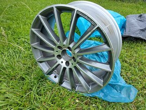Hliníkové kolo 20"/8" - ráfek Mercedes AMG - 4