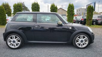 MINI COOPER ONE 2013 1.6i 72kW,TEMPOMAT,KLIMA,SERVISKA - 4