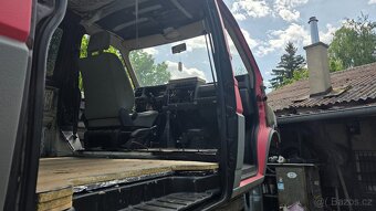 VW T4 1,9 td 50kW - karoserie s doklady r.v.2001 - 4