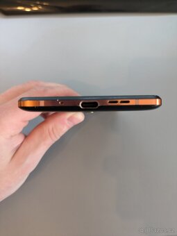 Nokia 7 Plus - černá - 4