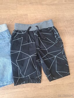 Chlapecké kraťasy vel. 122/128, zn. H&M, C&A – pěkný stav - 4