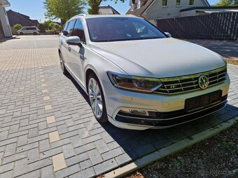 VW Passat Variant 4Motion R-Line / DSG / Perleťová barva - 4