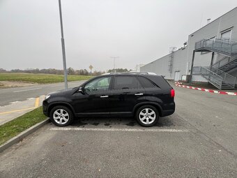Kia Sorento 2.0CRDi KAMERA TAŽNÉ 7MÍST SERVISKA - 4