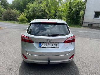 Hyundai i30 kombi - 1.6 MPI 88kw 2016 - 4