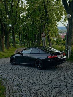 BMW 330D 3L m57 170kw M-packet - 4