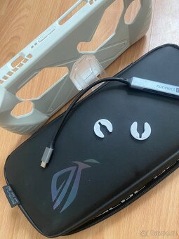 Asus Rog Ally - 4