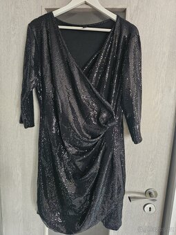 Krásné společenské šaty M- XL/XXL - 4