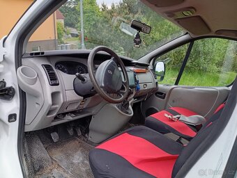 Renaut trafic 2.0dci - 4