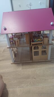 Prodám domek pro panenky - 4