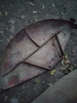 Prodám blatníky na ZETOR25N-lízatka-4000,- - 4