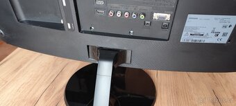 Monitor Samsung zakřivený 32" - 4