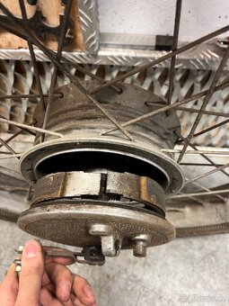 Přední kolo Jawa pionýr - 4