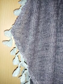 Šátek se střapci - 4