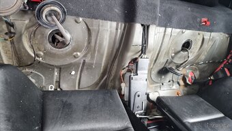 BMW E46 2.5 cabrio, manual, najeto 170tkm - 4