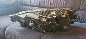 Prave predni svetlo volvo xc60 2 - 4
