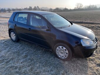 VW Golf 5 - 4