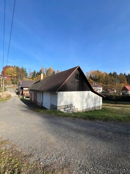 Pozemek a garáž - 4