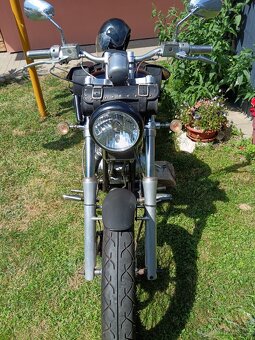 Suzuki Intruder 1400 - 4