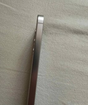 Samsung S24 - 4