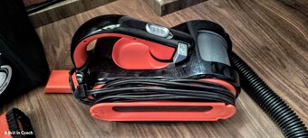 Black & Decker Pivot Auto Dustbuster - 4