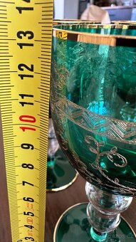 Skleničky na stopce, zelené, zlacené - 4