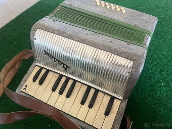 Starožitná harmonika - 4
