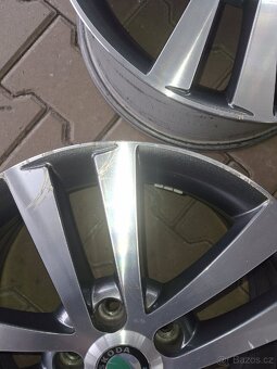 Originální alu kola - R17 7J ET54 na Škoda Octavia, Yeti... - 4