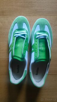 Botas Iconic White 47 - 4